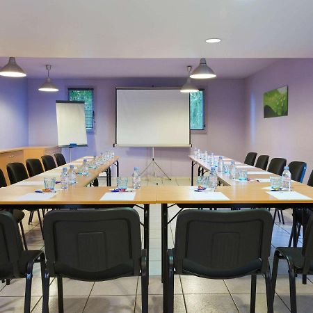 Ibis Budget Chilly-Mazarin Les Champarts Экстерьер фото