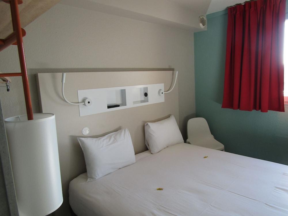 Ibis Budget Chilly-Mazarin Les Champarts Экстерьер фото