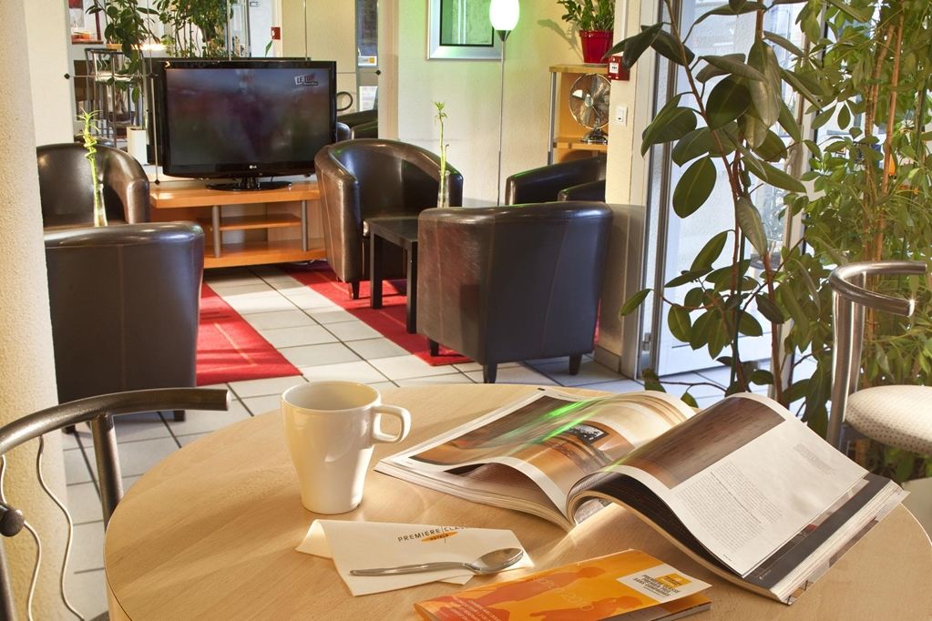 Ibis Budget Chilly-Mazarin Les Champarts Интерьер фото