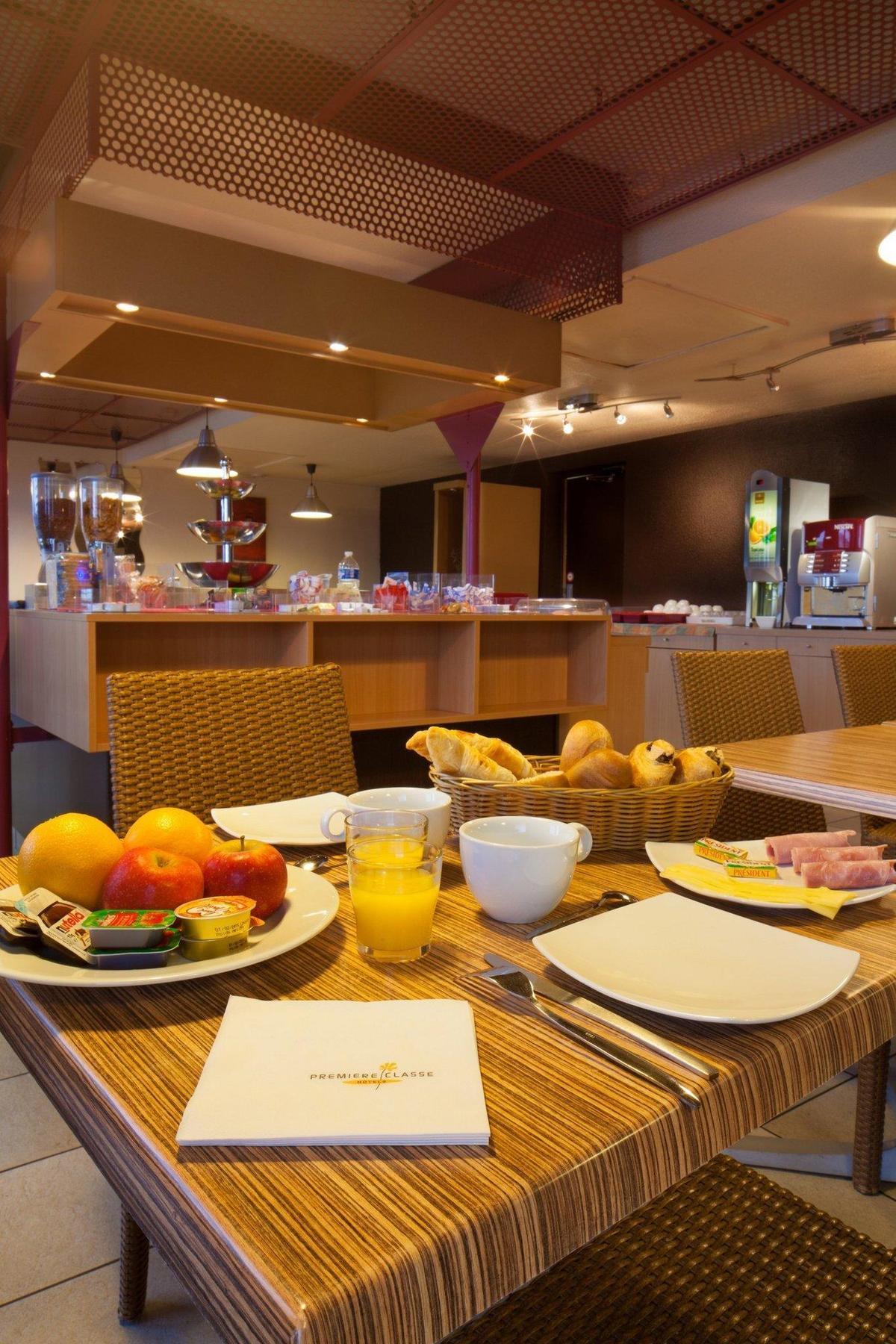 Ibis Budget Chilly-Mazarin Les Champarts Экстерьер фото