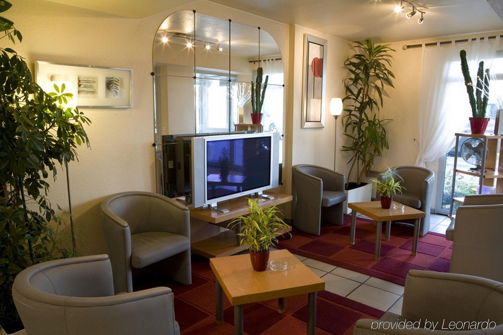Ibis Budget Chilly-Mazarin Les Champarts Экстерьер фото