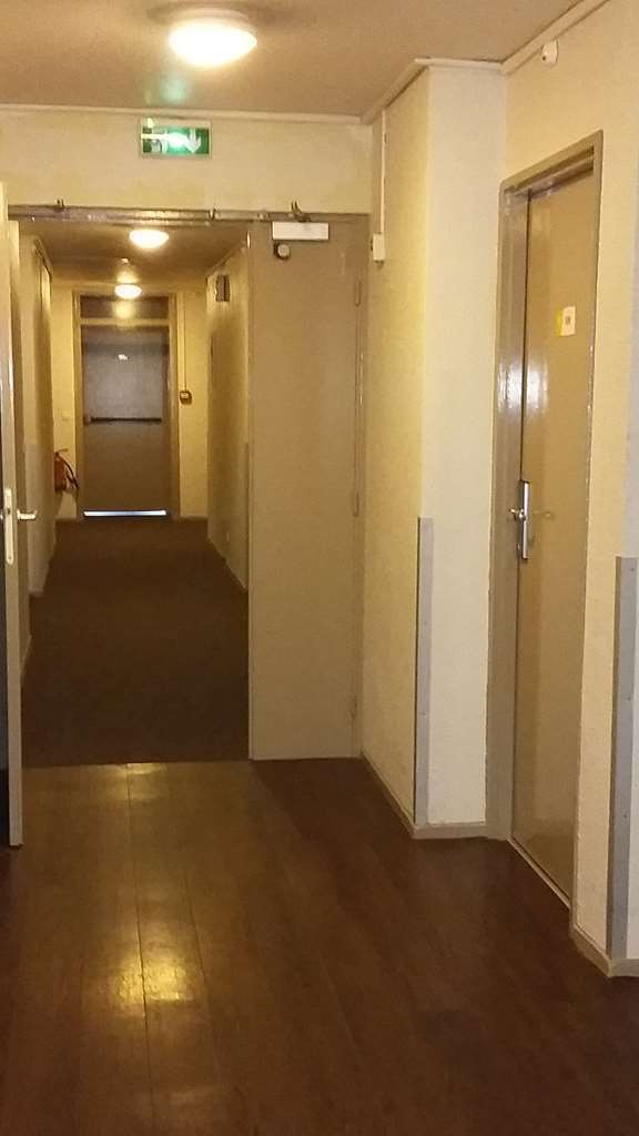Ibis Budget Chilly-Mazarin Les Champarts Интерьер фото