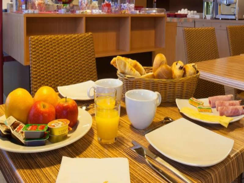 Ibis Budget Chilly-Mazarin Les Champarts Экстерьер фото