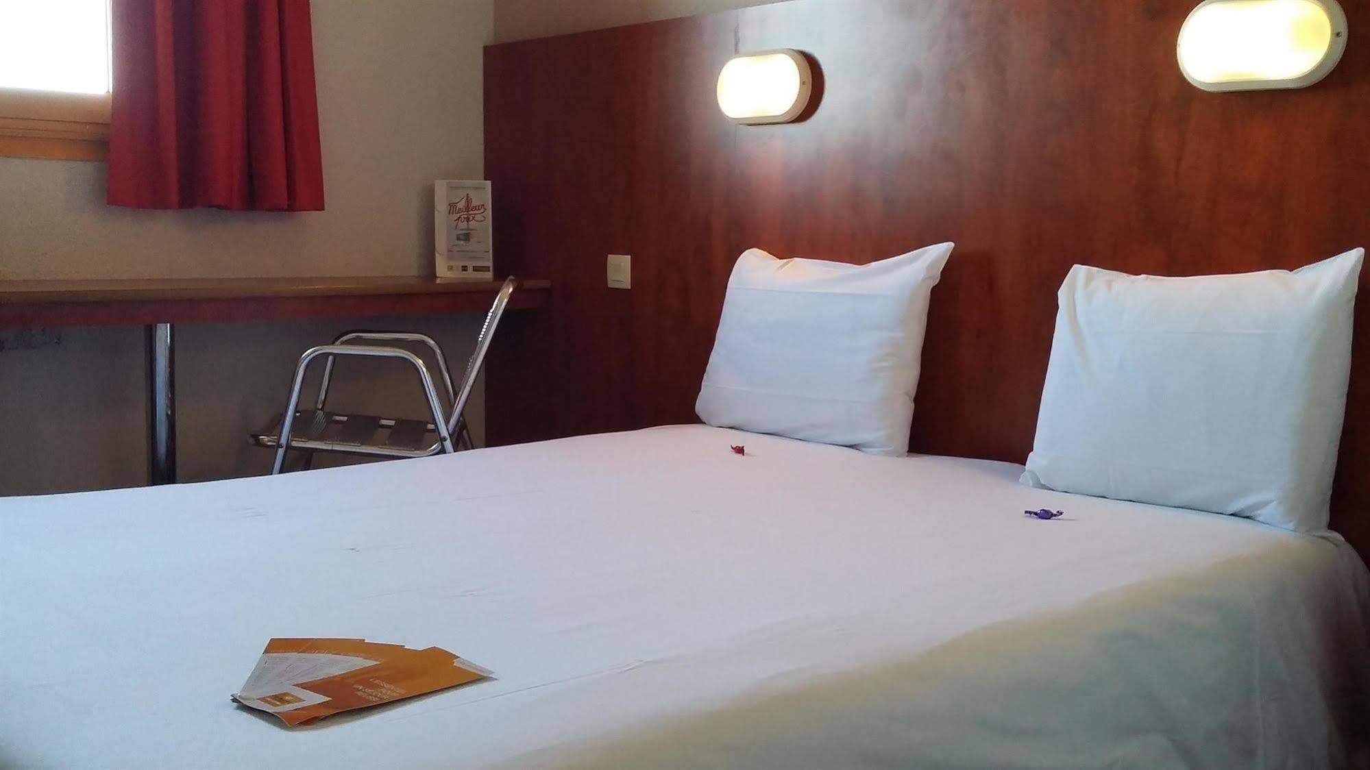 Ibis Budget Chilly-Mazarin Les Champarts Экстерьер фото