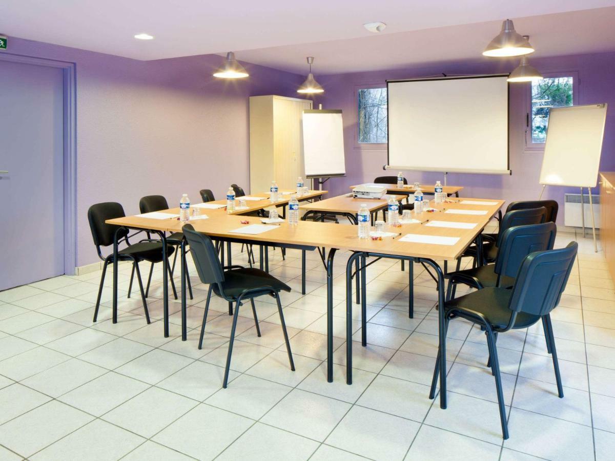Ibis Budget Chilly-Mazarin Les Champarts Экстерьер фото